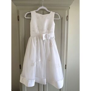 Precious Memories Girls White Beaded Appliqué Communion/ Flower Girl Dress 8